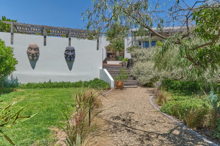 5 Bedroom Property for Sale in Flamingo Vlei Western Cape